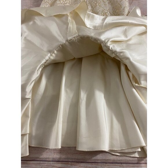 Vintage Mike Benet Formals Ivory Puff Sleeves Gown With Gold Trim - Small - Picture 14 of 14